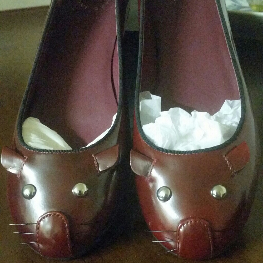 Marc Jacobs Red SLIP ON Ladies shoes, never worn.